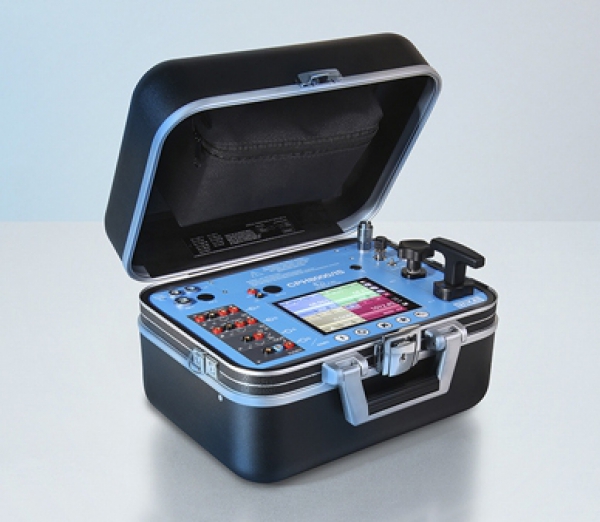 The CPH8000-P1 multi-functional calibrator significantly reduces the effort required for on-site calibration.